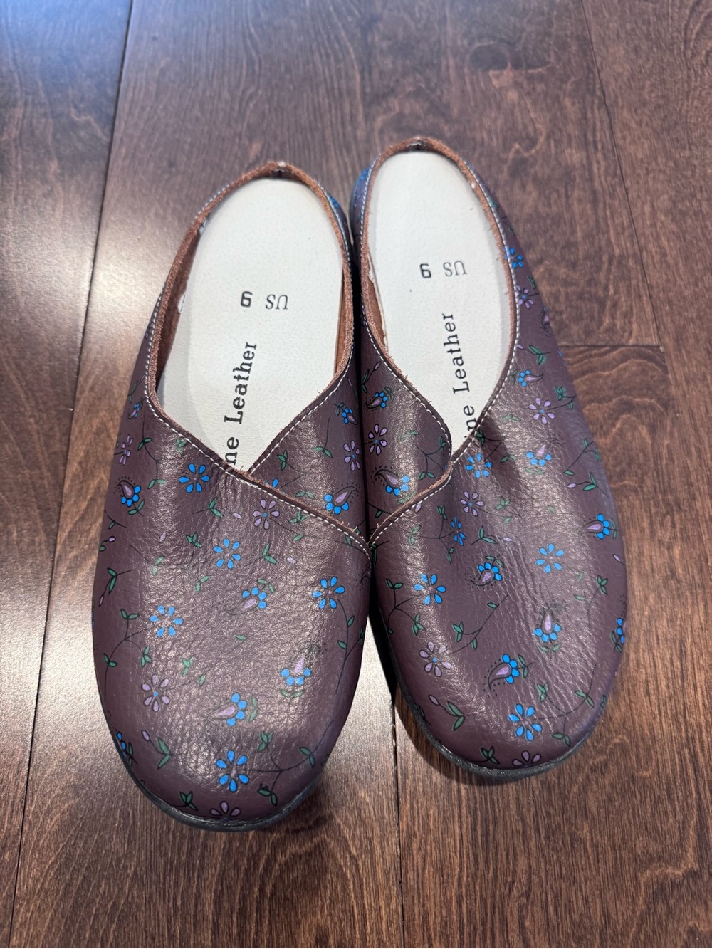 Women's Floral Leather Slip-On Shoes